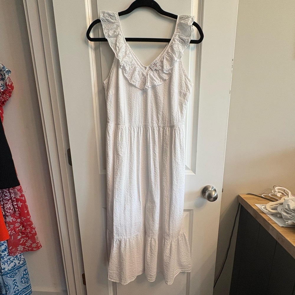 Women's White Ruffle V-Neck Midi Dress